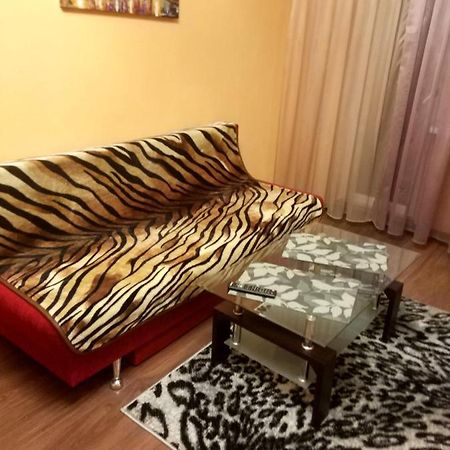 Zaporizhia Apartment 2Bedrooms On Stalevarov Near State Medical University المظهر الخارجي الصورة